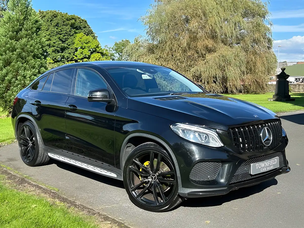 Used 2016 Mercedes-Benz Gle AMG Line Black - Front View