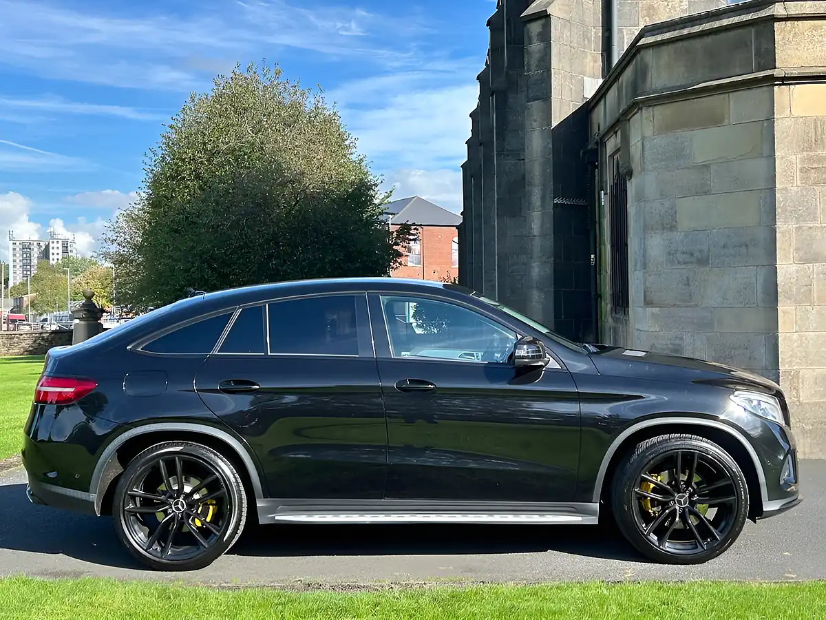 Used 2016 Mercedes-Benz Gle AMG Line Black - Interior and Exterior details 5