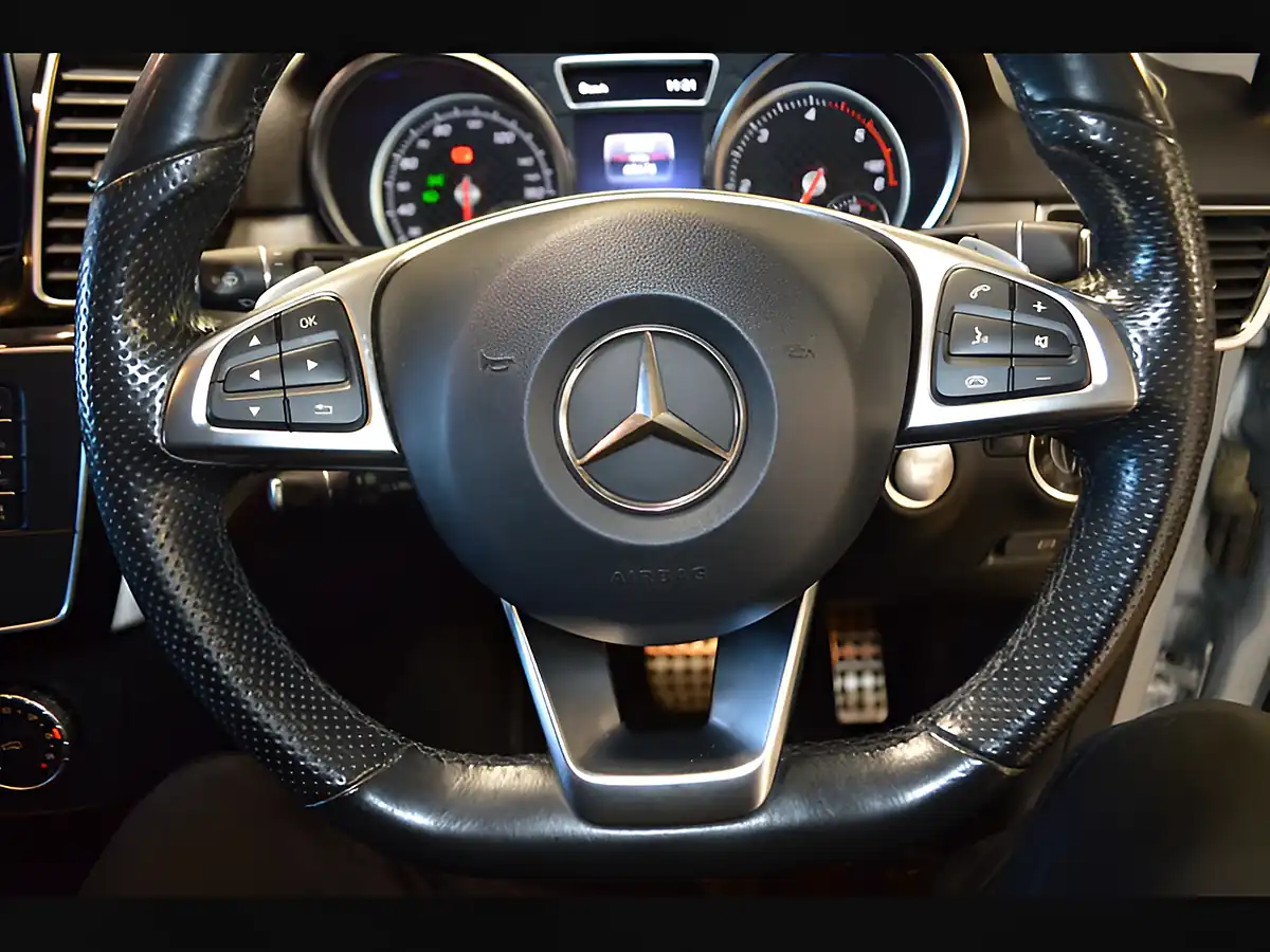 Used 2016 Mercedes-Benz Gle AMG Line Diamond Silver - Interior and Exterior details 17