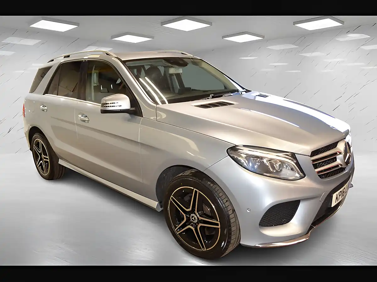 Used 2016 Mercedes-Benz Gle AMG Line Diamond Silver - Interior and Exterior details 4