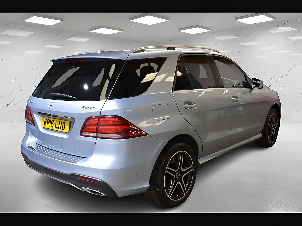 Used 2016 Mercedes-Benz Gle AMG Line Diamond Silver - Interior and Exterior details 6