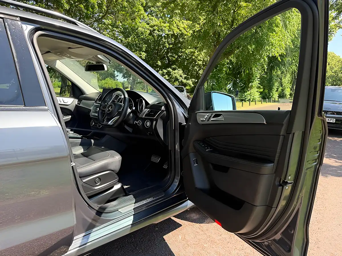 Used 2016 Mercedes-Benz Gle AMG Line Grey - Interior and Exterior details 7