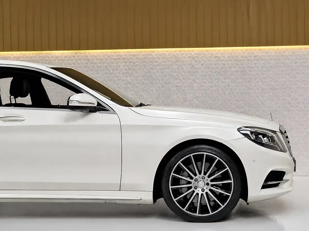 Used 2016 Mercedes-Benz S Class AMG Line Designo Diamond White - Interior and Exterior details 4