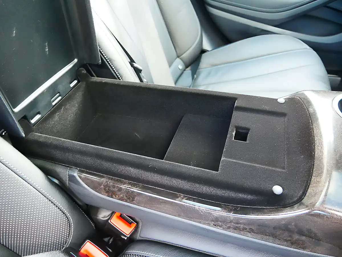 Used 2016 Mercedes-Benz S Class AMG Line (executive) Iridium Silver - Interior and Exterior details 11