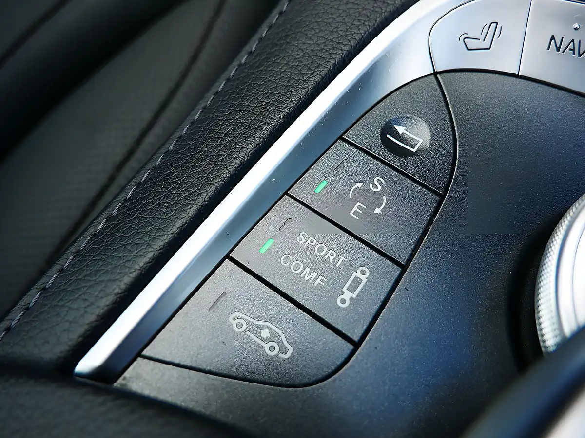 Used 2016 Mercedes-Benz S Class AMG Line (executive) Iridium Silver - Interior and Exterior details 16