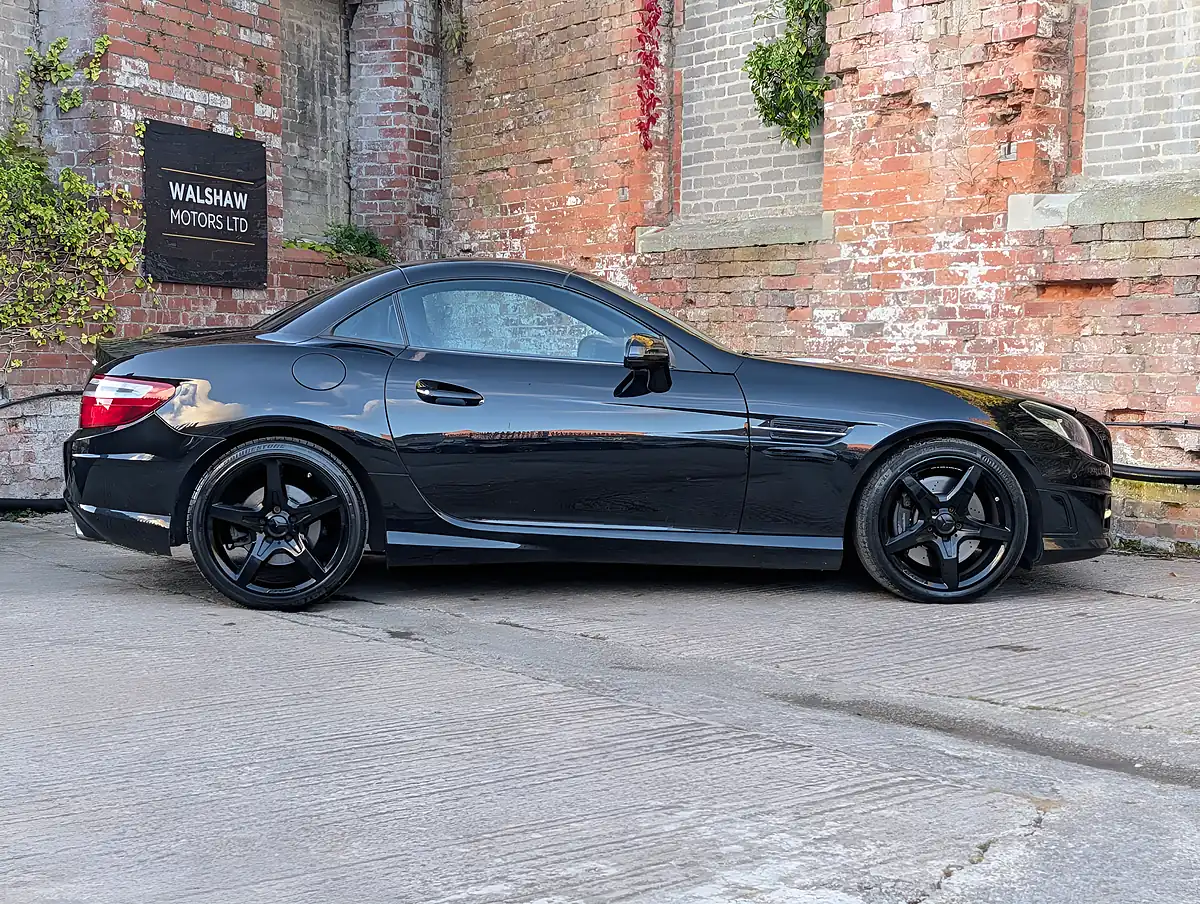 Used 2016 Mercedes-Benz Slk AMG Sport Black - Interior and Exterior details 4