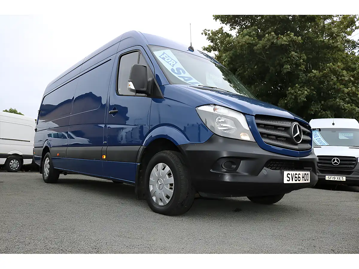 Used 2016 Mercedes-Benz Sprinter Lwb Blue - Interior and Exterior details 11
