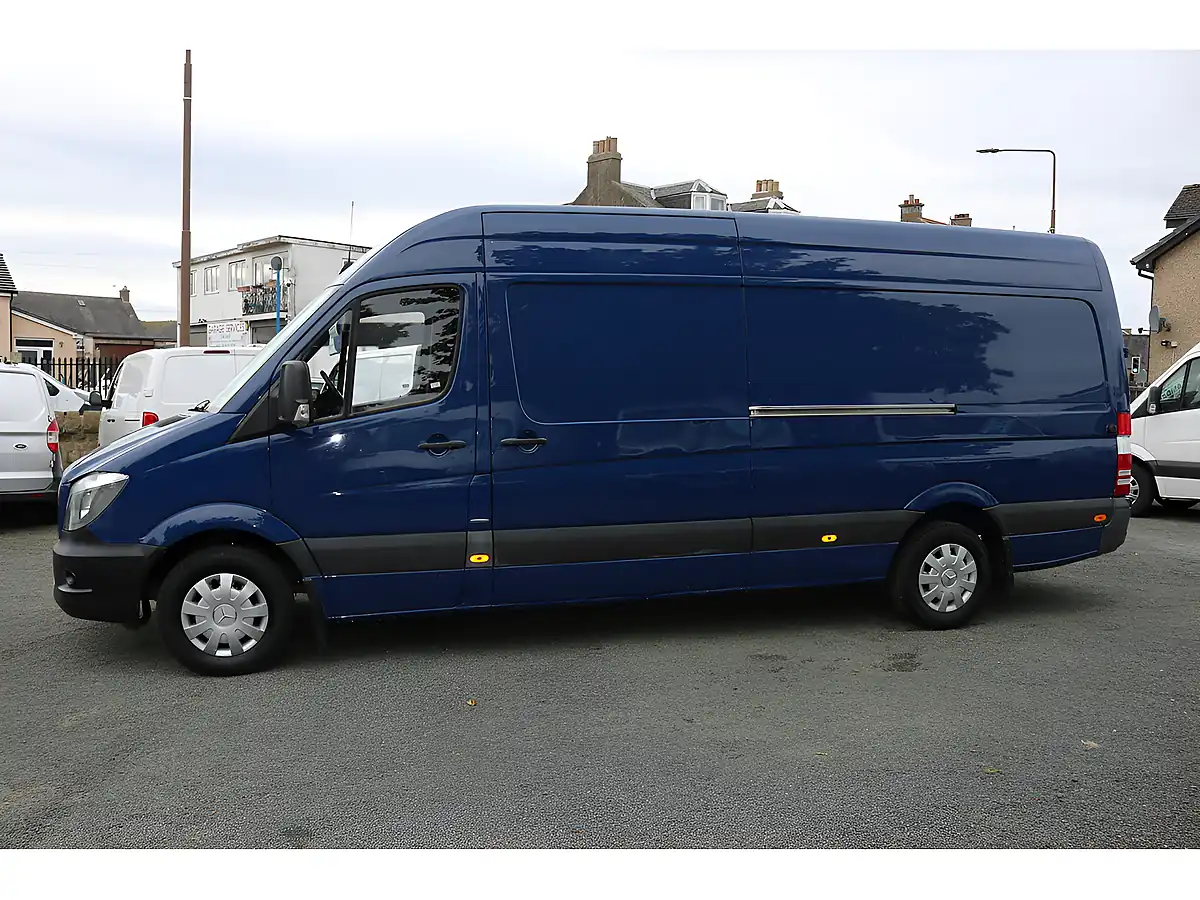 Used 2016 Mercedes-Benz Sprinter Lwb Blue - Interior and Exterior details 4