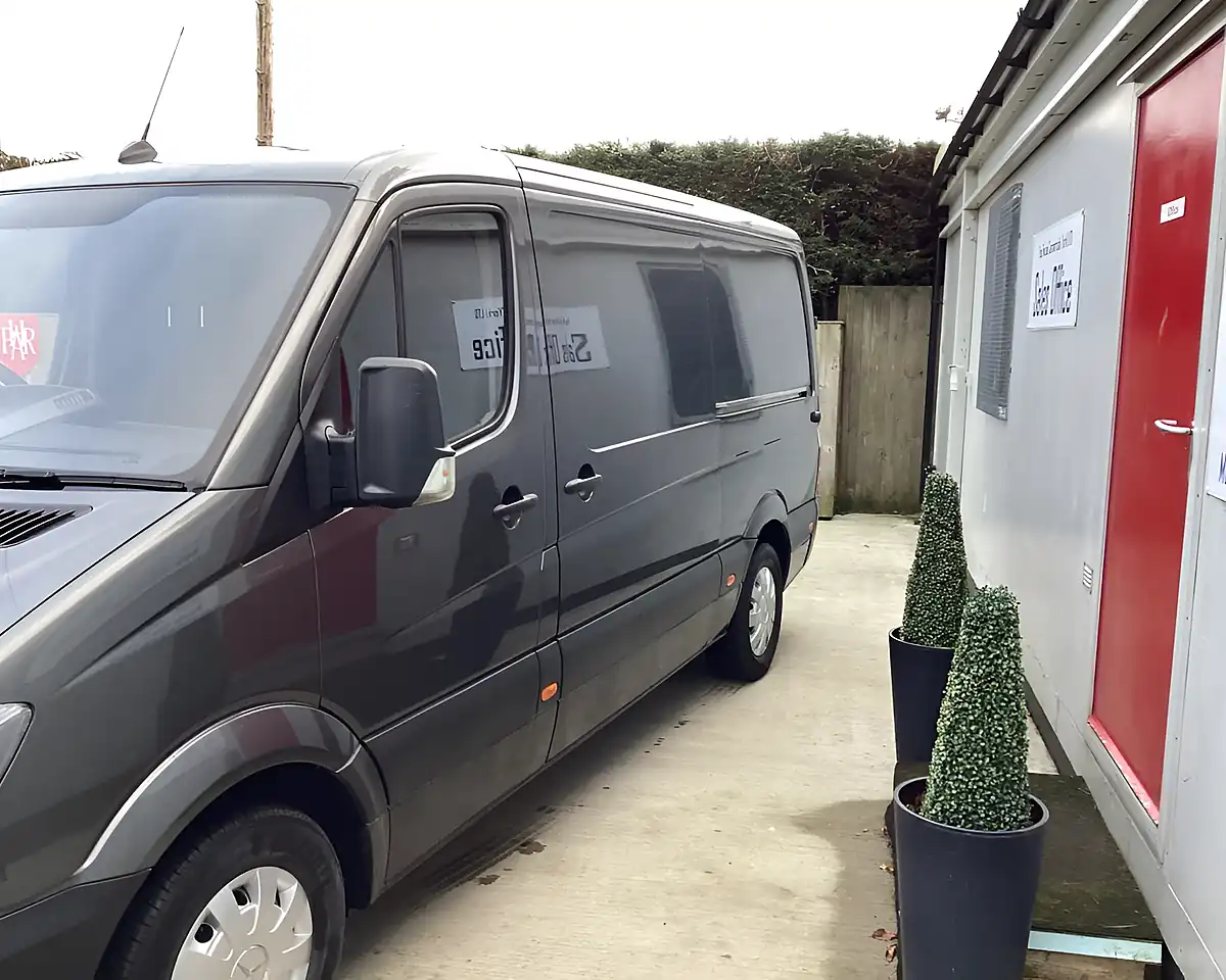 Used 2016 Mercedes-Benz Sprinter Mwb Low Roof Grey - Interior and Exterior details 15