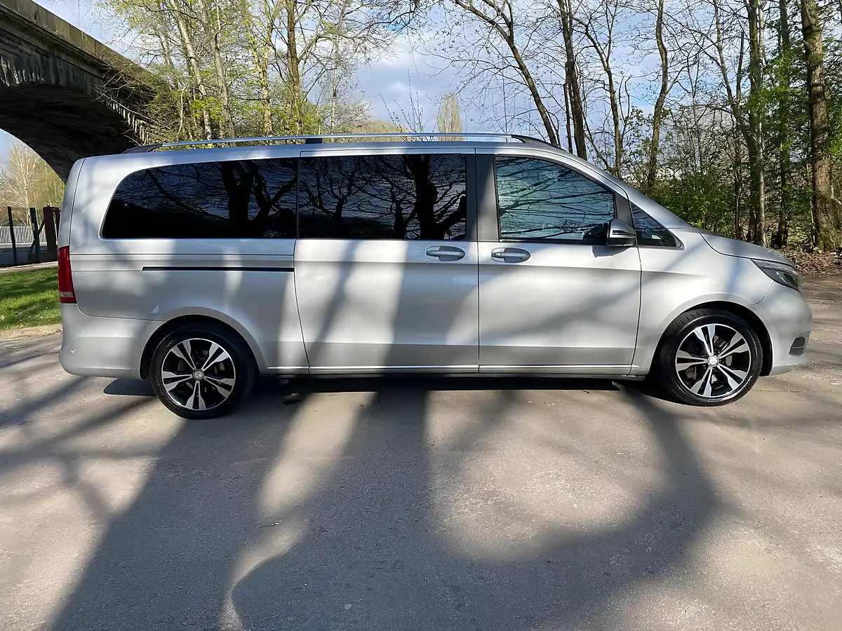 Used 2016 Mercedes-Benz V Class Sport Silver - Interior and Exterior details 4