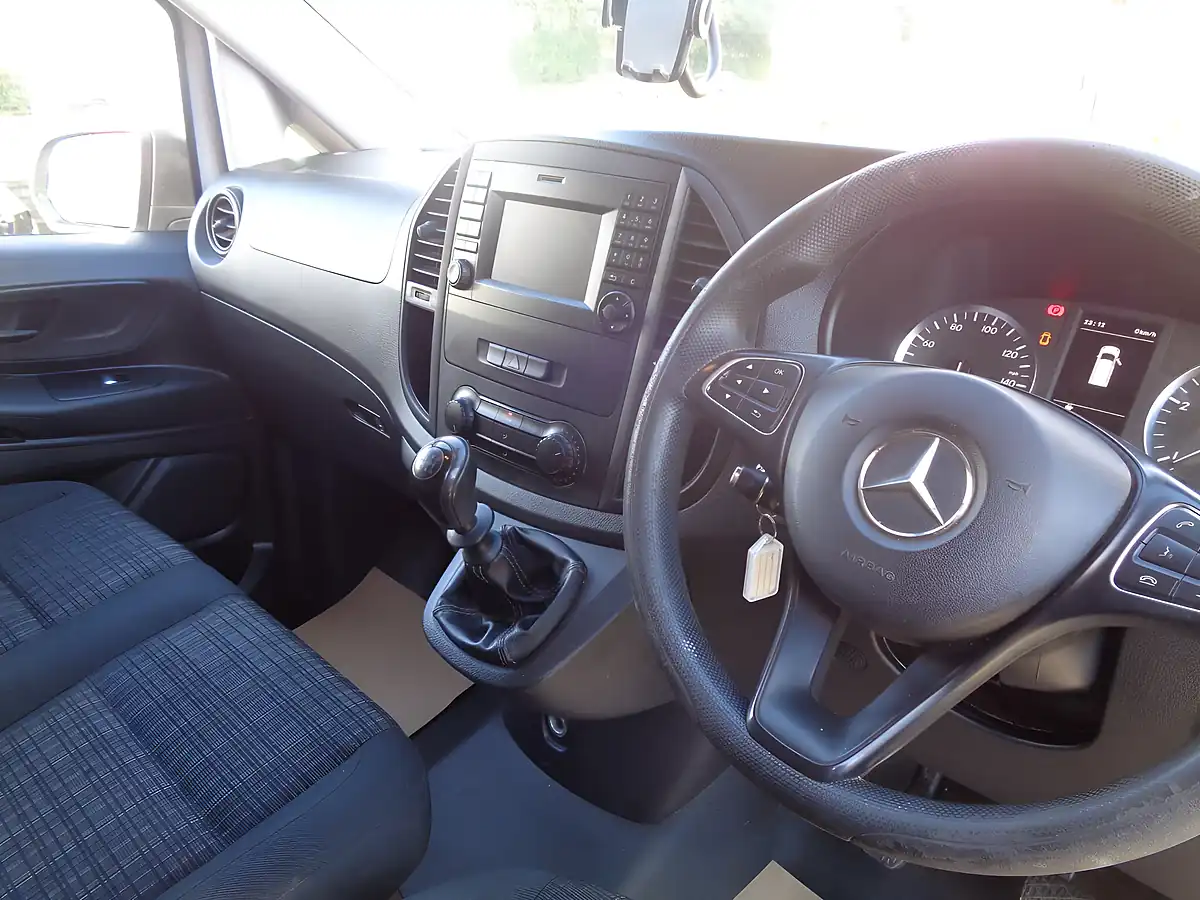 Used 2016 Mercedes-Benz Vito Panel Van L2 White - Interior and Exterior details 10