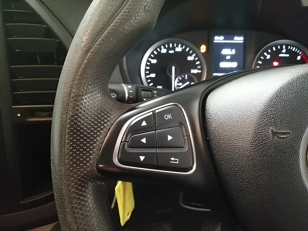 Used 2016 Mercedes-Benz Vito Pro Tourer Double Cab Black - Interior and Exterior details 8