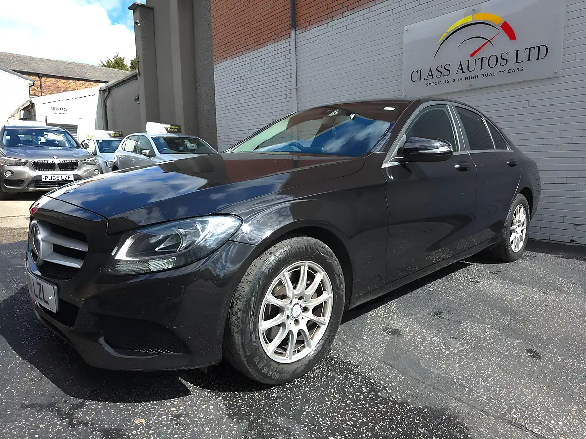 Used 2016 Mercedes C Class Se Black - Interior and Exterior details 4