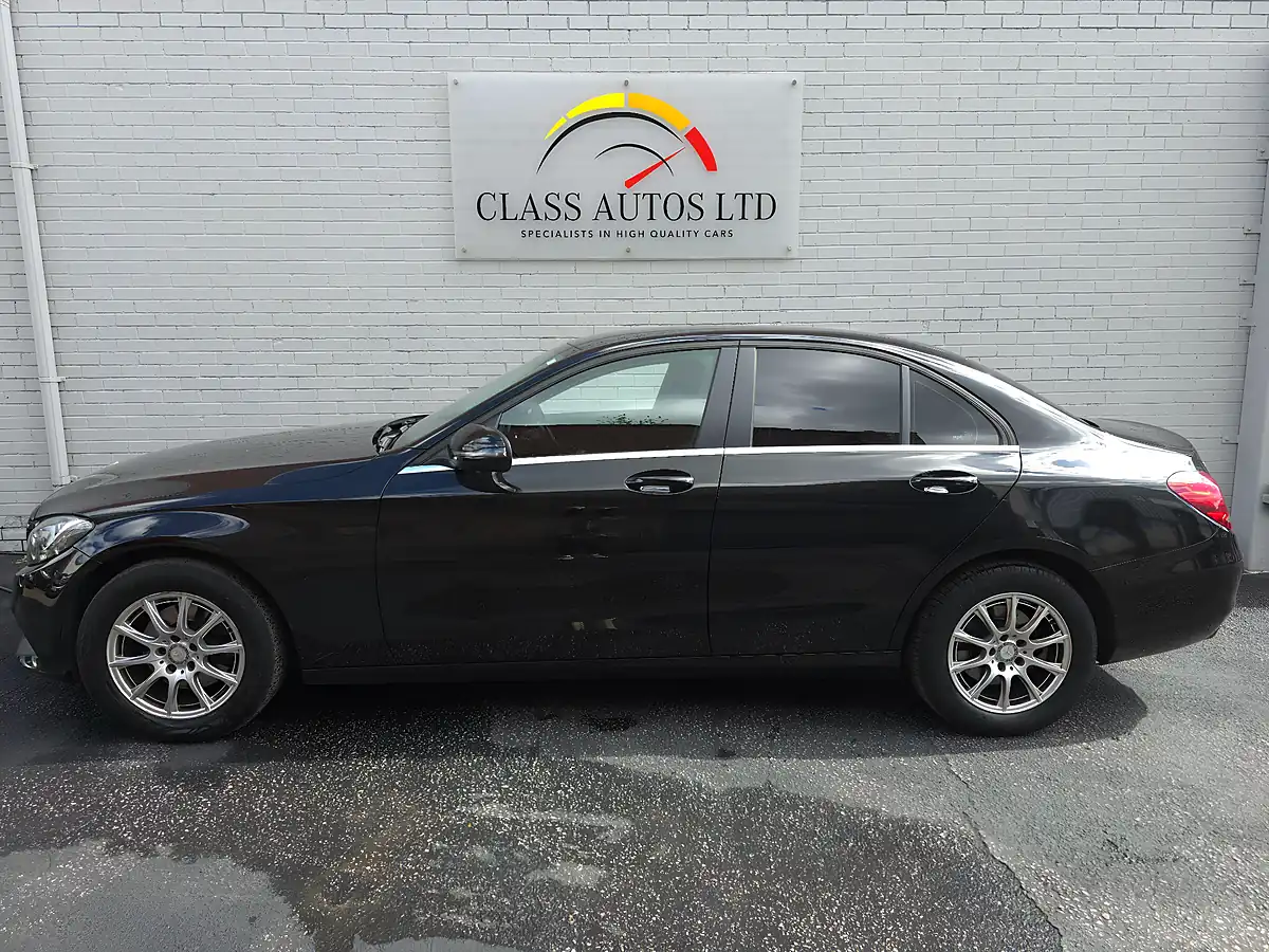 Used 2016 Mercedes C Class Se Black - Interior and Exterior details 8