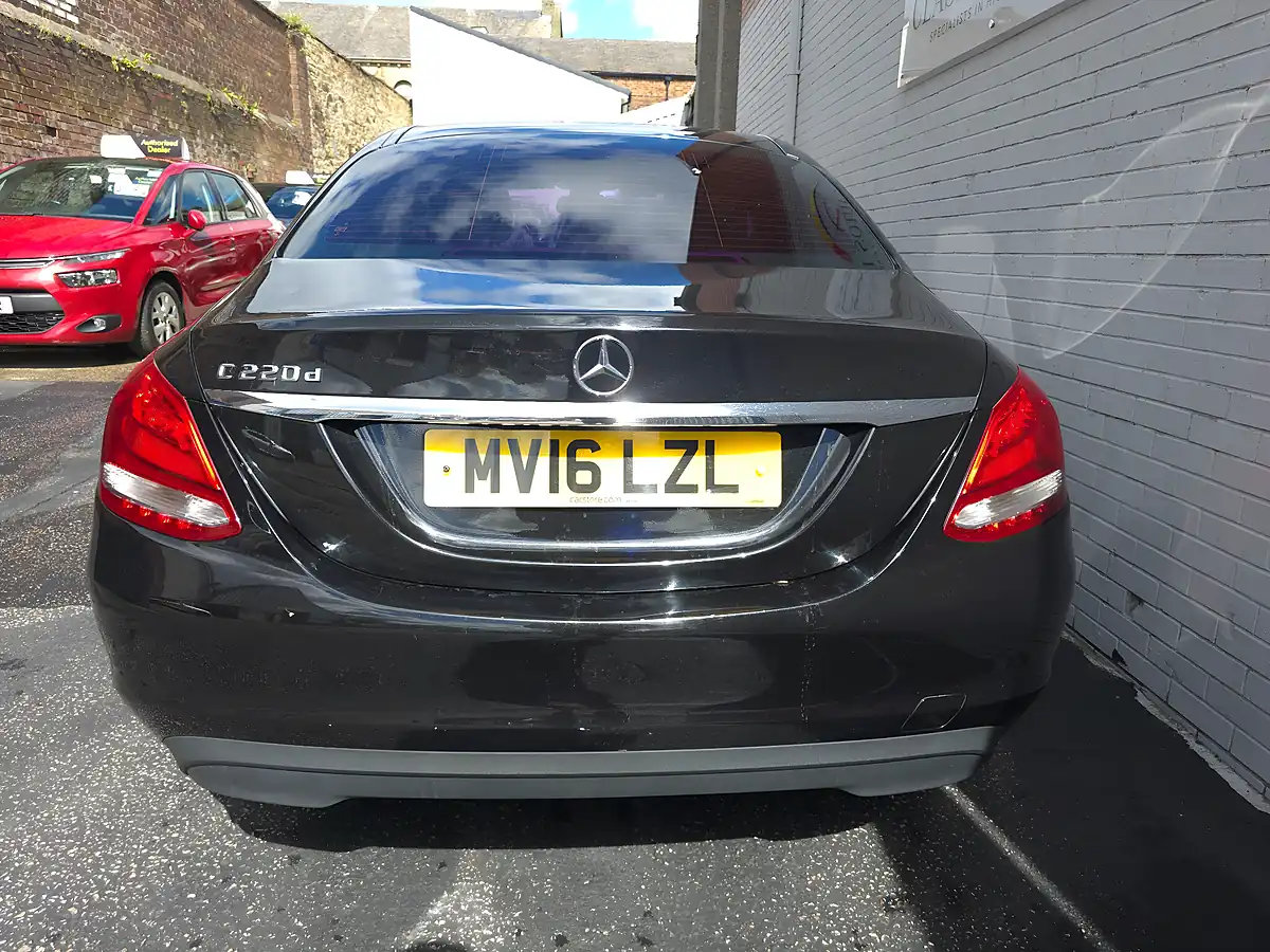Used 2016 Mercedes C Class Se Black - Interior and Exterior details 9