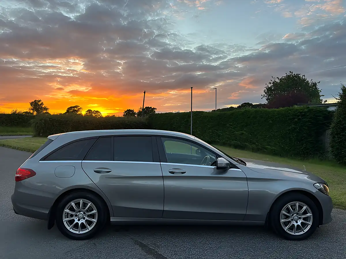 Used 2016 Mercedes C Class Se Executive Palladium Silver - Interior and Exterior details 3