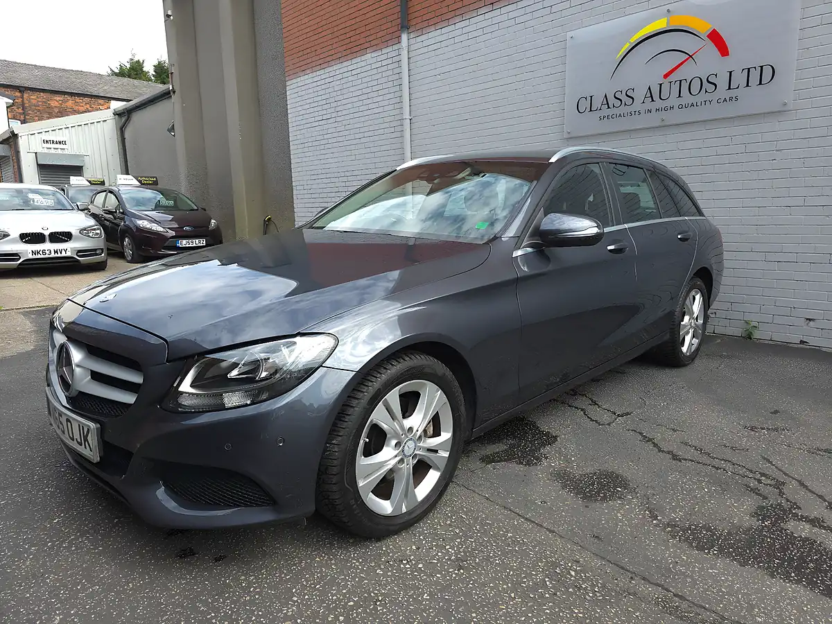 Used 2016 Mercedes C Class Se Grey - Interior and Exterior details 4