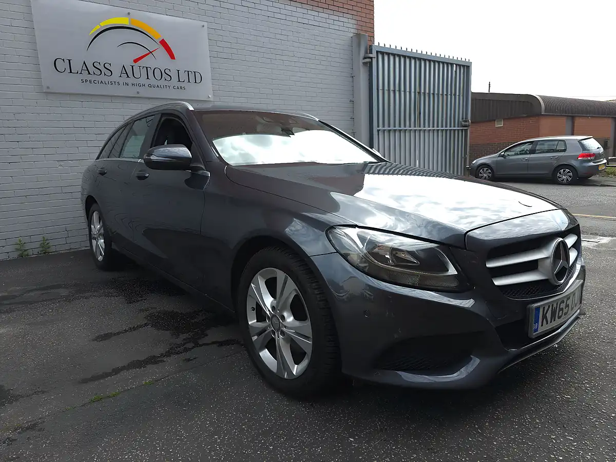 Used 2016 Mercedes C Class Se Grey - Interior and Exterior details 6