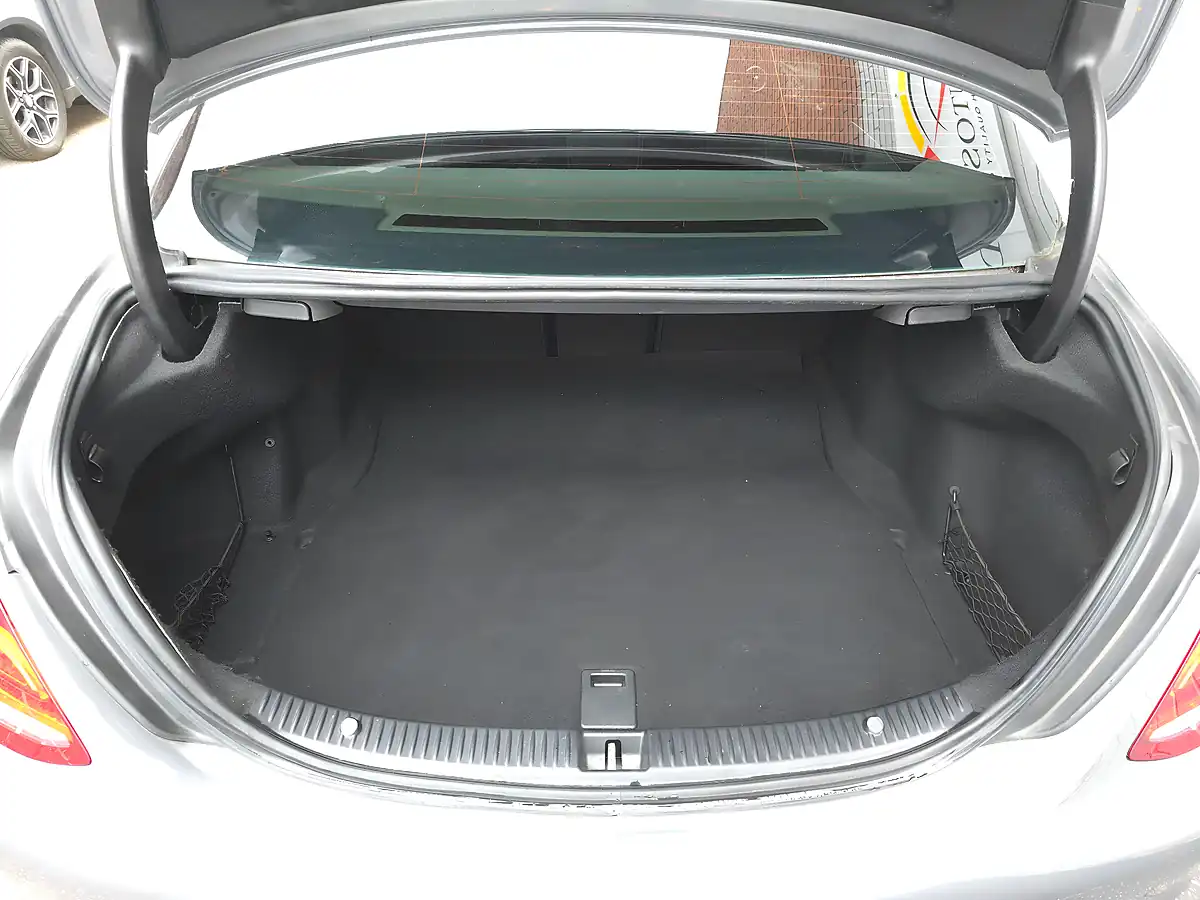 Used 2016 Mercedes C Class Sport (premium) Silver - Interior and Exterior details 19