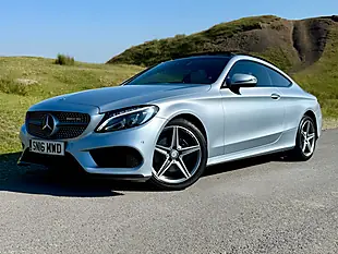 Used 2016 Mercedes C200 AMG Line Premium Plus Silver - Interior and Exterior details 4