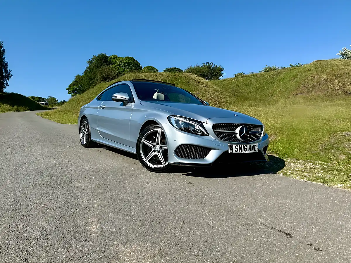 Used 2016 Mercedes C200 AMG Line Premium Plus Silver - Interior and Exterior details 6