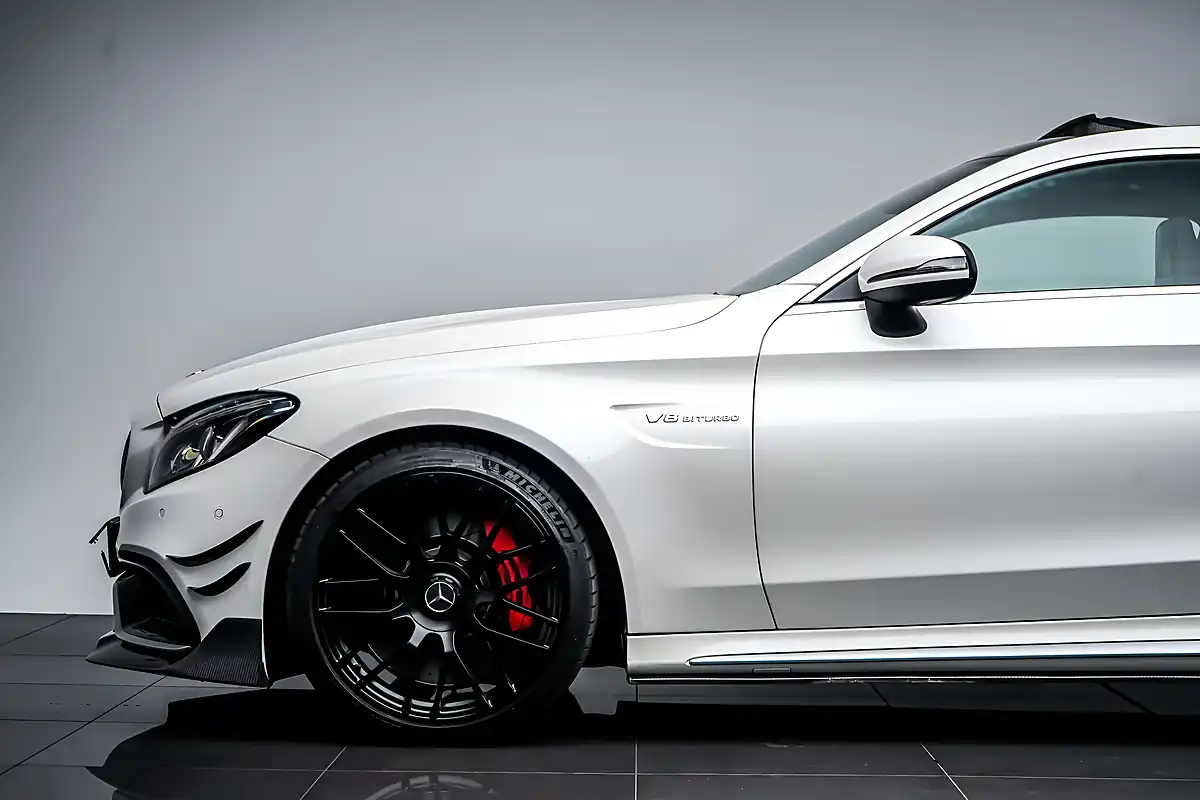 Used 2016 Mercedes C63 AMG S (premium) Diamond White - Interior and Exterior details 10