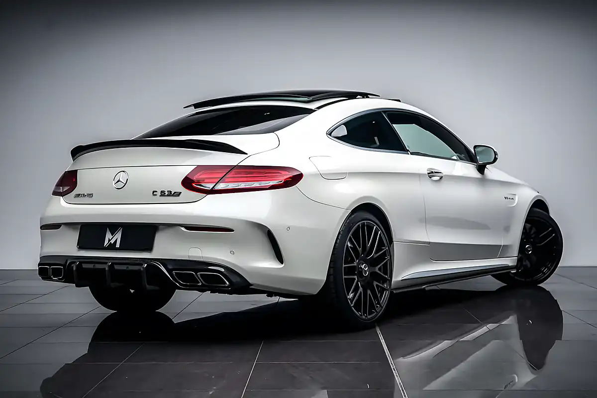 Used 2016 Mercedes C63 AMG S (premium) Diamond White - Interior and Exterior details 16