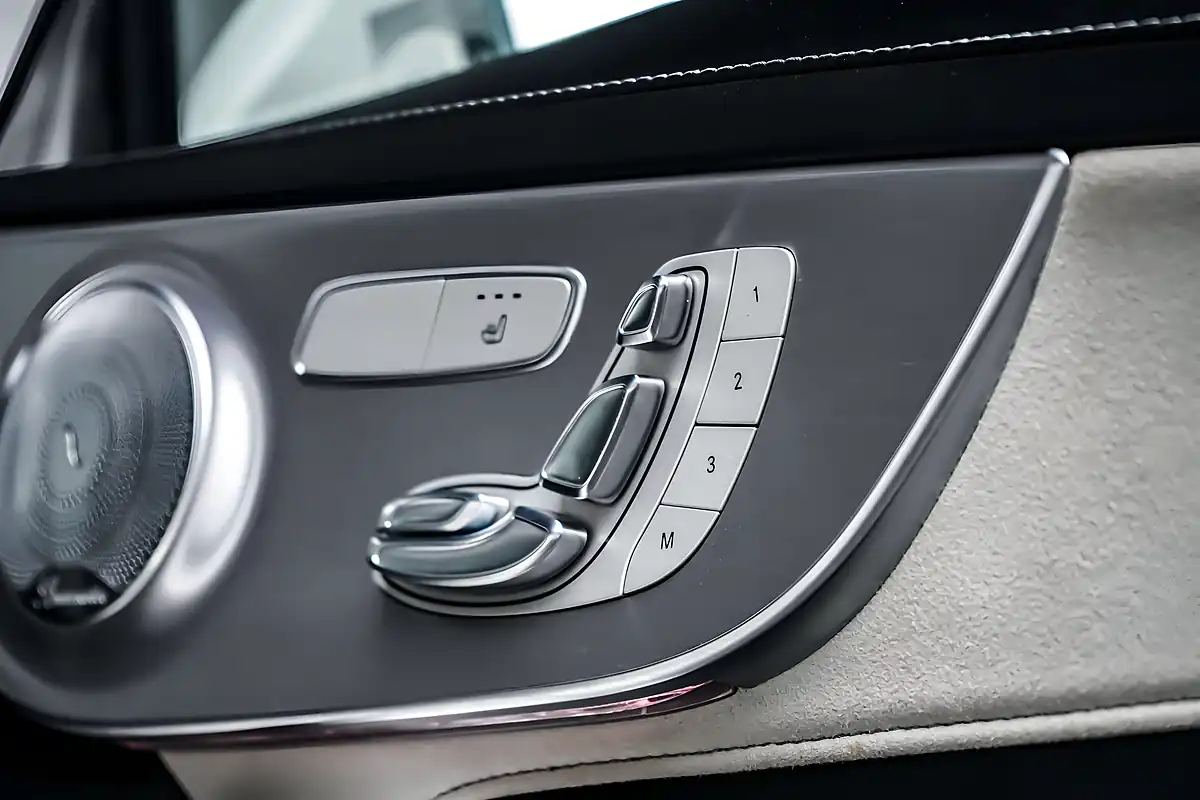 Used 2016 Mercedes C63 AMG S (premium) Diamond White - Interior and Exterior details 19