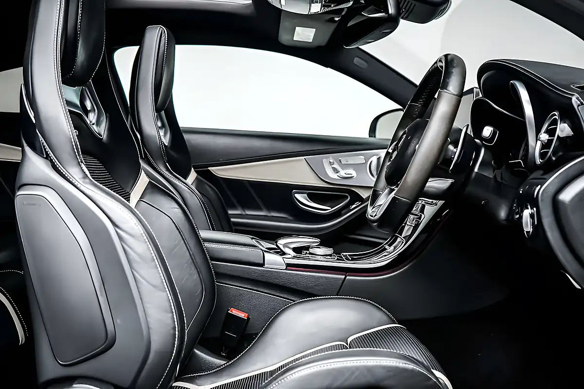 Used 2016 Mercedes C63 AMG S (premium) Diamond White - Interior and Exterior details 6