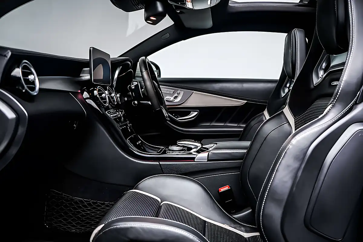 Used 2016 Mercedes C63 AMG S (premium) Diamond White - Interior and Exterior details 7