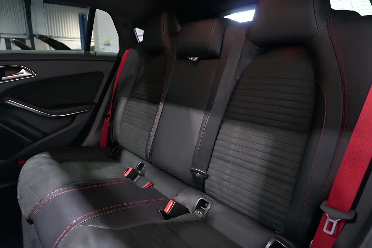 Used 2016 Mercedes CLA45 AMG Shooting Brake Cirrus White - Interior and Exterior details 10