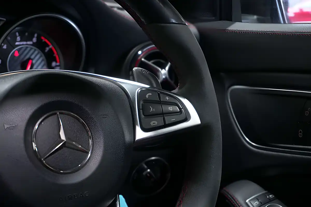 Used 2016 Mercedes CLA45 AMG Shooting Brake Cirrus White - Interior and Exterior details 19