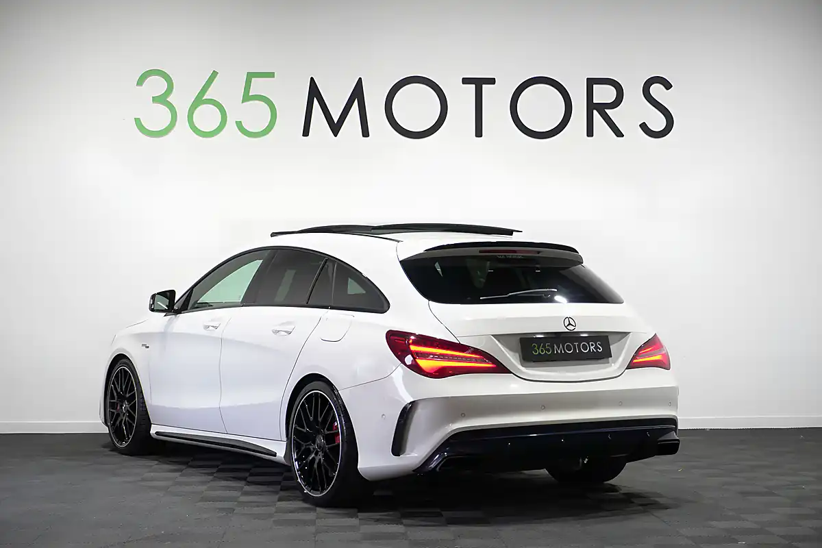 Used 2016 Mercedes CLA45 AMG Shooting Brake Cirrus White - Interior and Exterior details 3