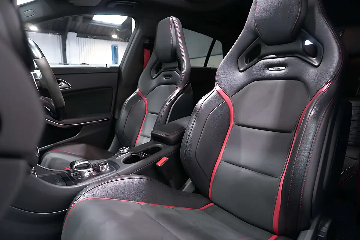 Used 2016 Mercedes CLA45 AMG Shooting Brake Cirrus White - Interior and Exterior details 8