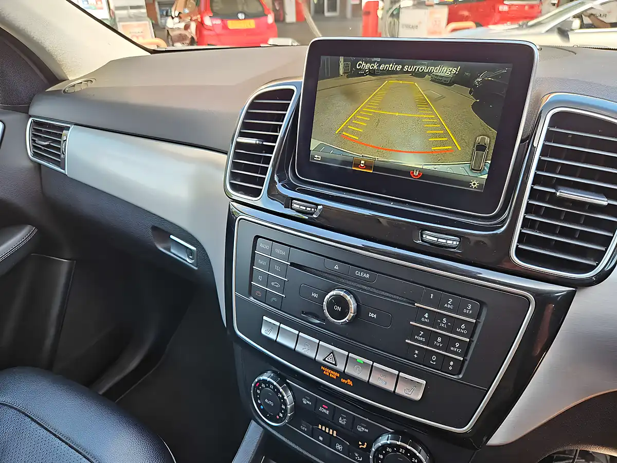 Used 2016 Mercedes GLE350 AMG Line White - Interior and Exterior details 14