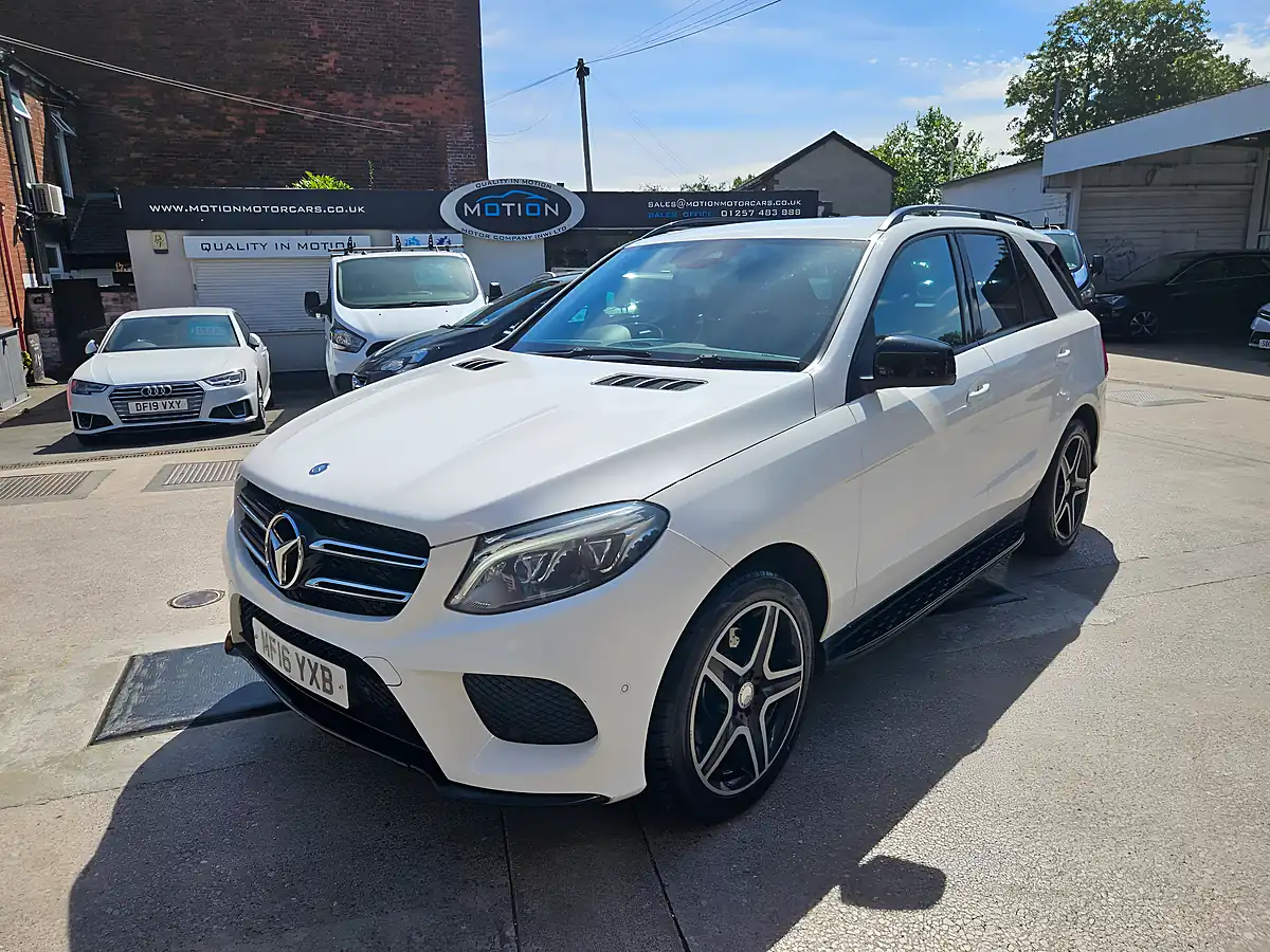 Used 2016 Mercedes GLE350 AMG Line White - Interior and Exterior details 3