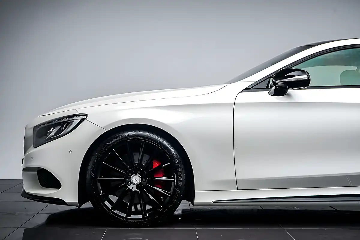 Used 2016 Mercedes S500 AMG Line Premium Diamond White Bright - Interior and Exterior details 10