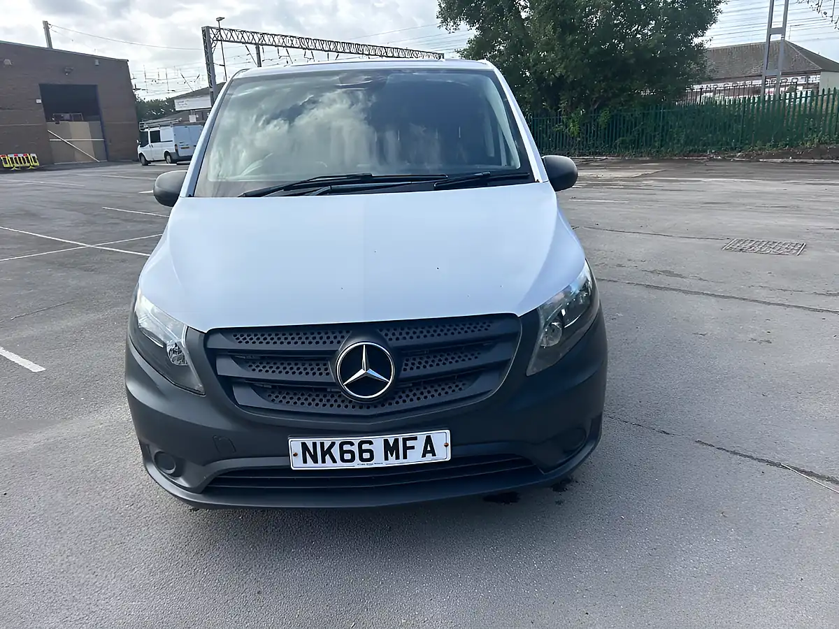 Used 2016 Mercedes Vito White - Front View