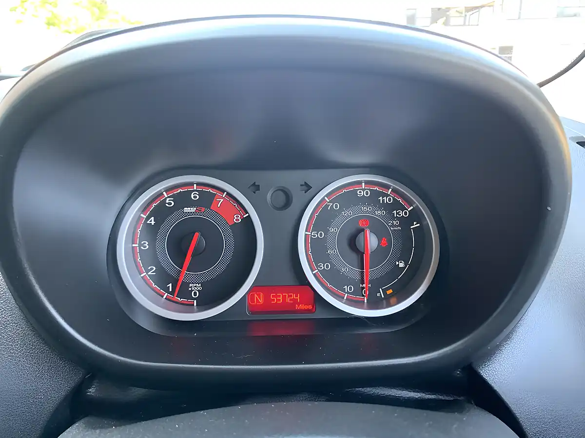 Used 2016 MG MG3 3Form Sport Red - Interior and Exterior details 16