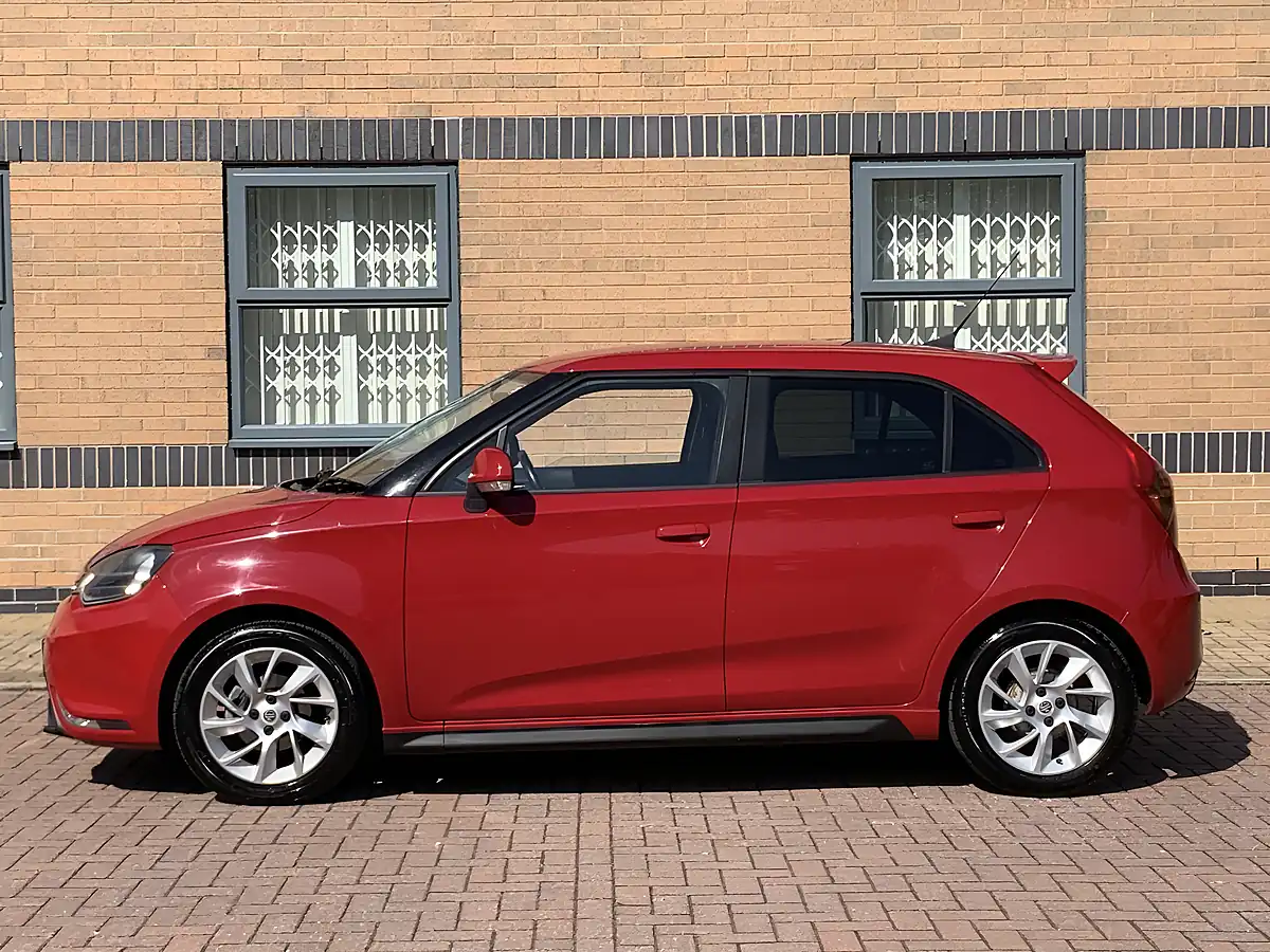 Used 2016 MG MG3 3Form Sport Red - Interior and Exterior details 5