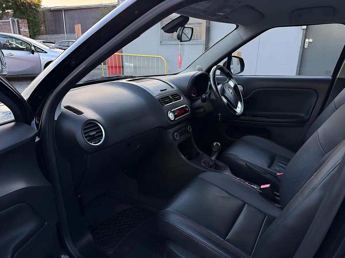 Used 2016 MG MG3 3Style Black - Interior and Exterior details 11