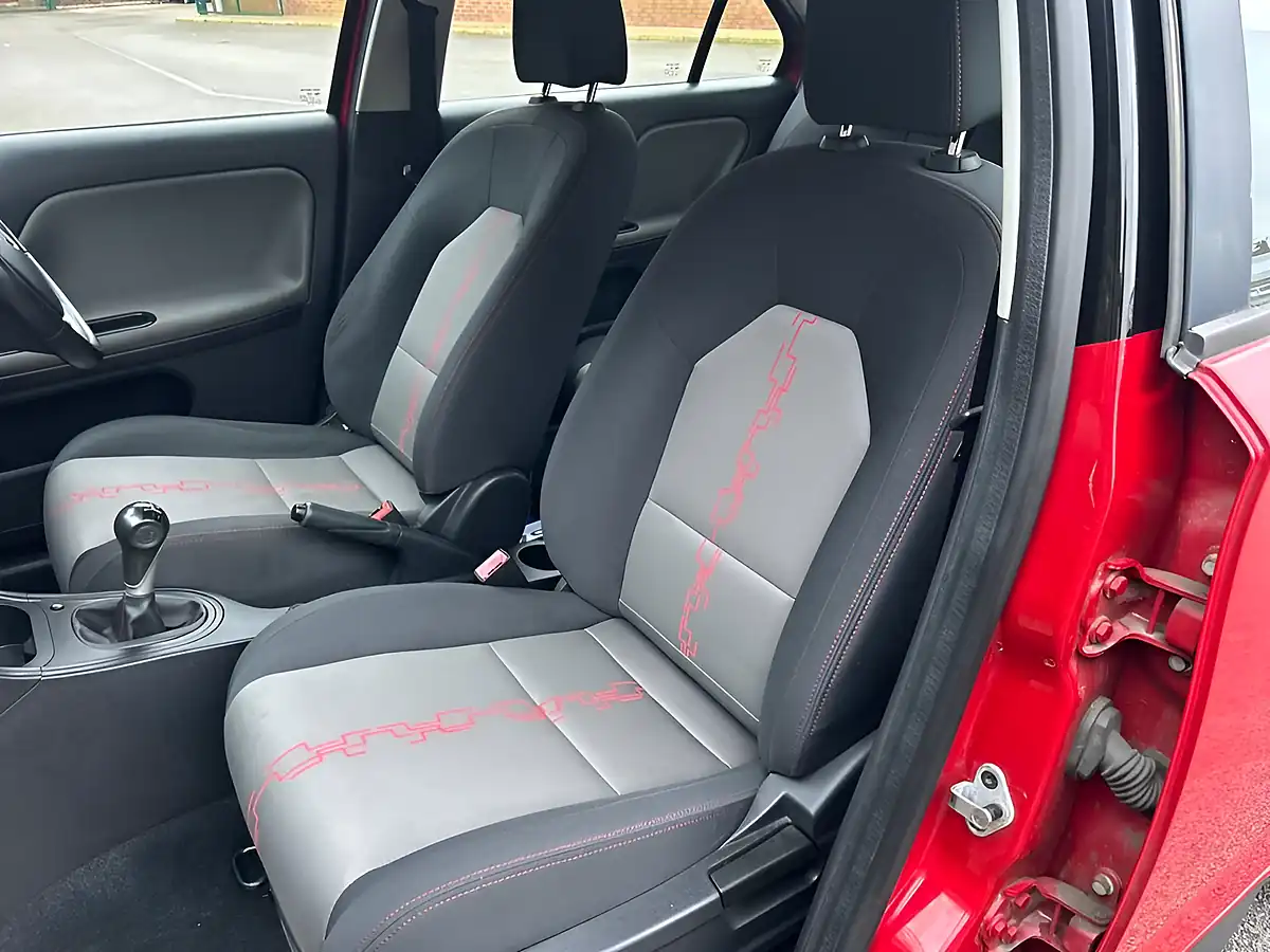 Used 2016 MG MG3 3Style Ruby Red - Interior and Exterior details 19