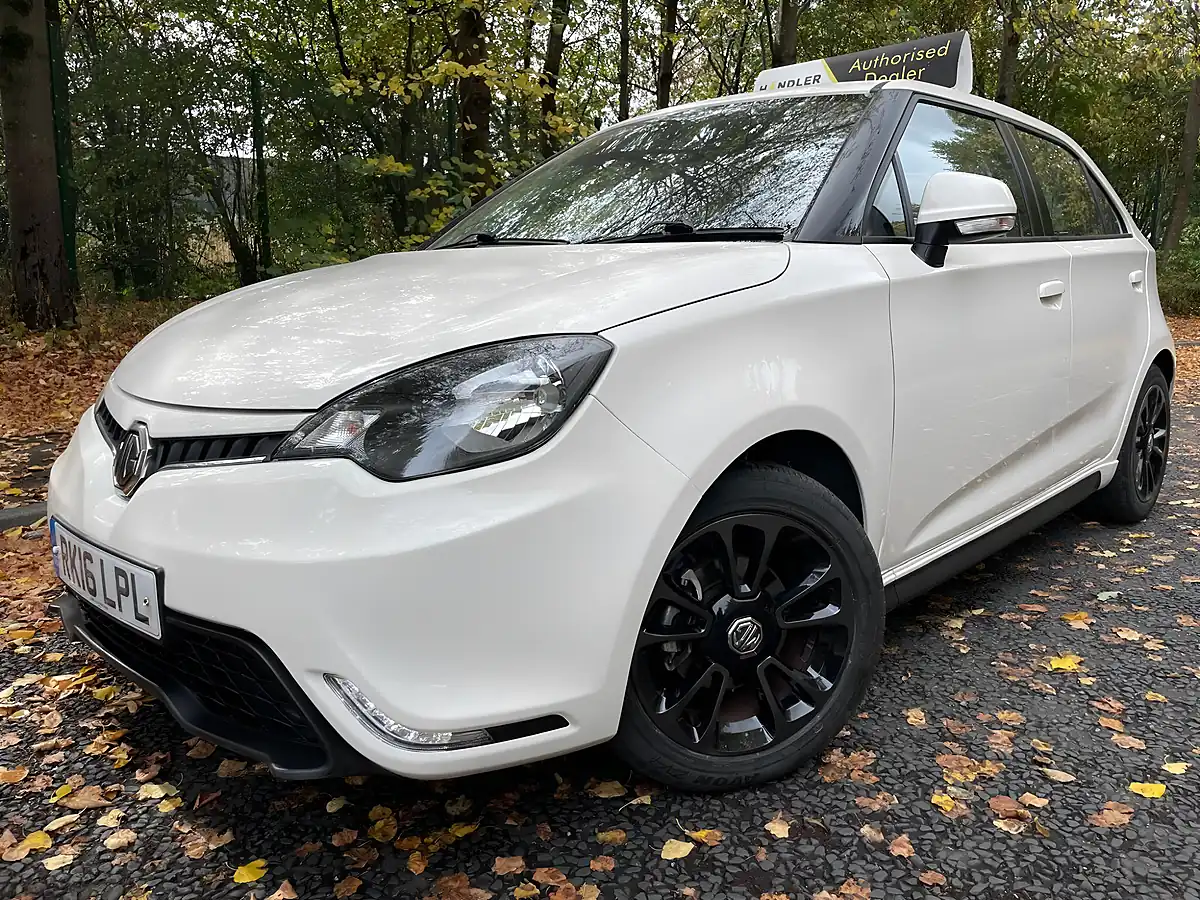 Used 2016 MG MG3 3Style White - Interior and Exterior details 11