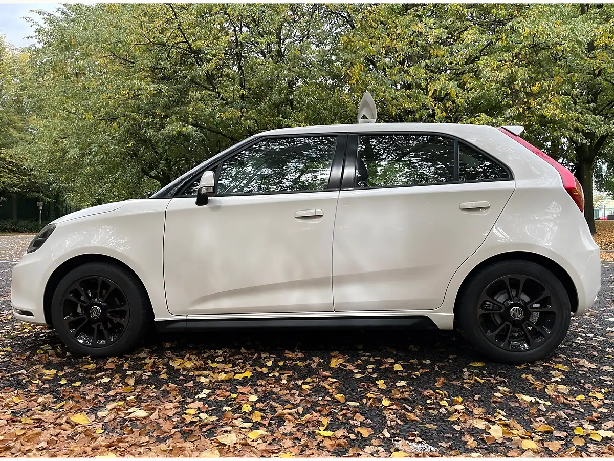Used 2016 MG MG3 3Style White - Interior and Exterior details 5