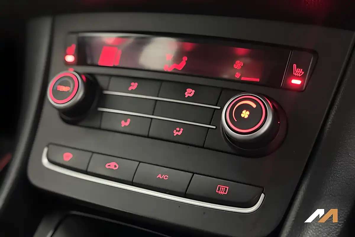Used 2016 MG MG6 Tech Ts Black - Interior and Exterior details 13