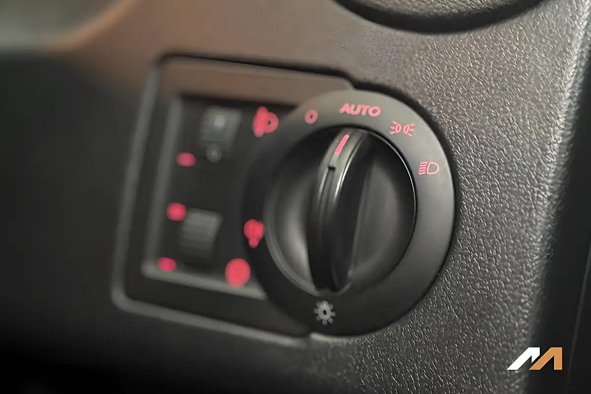 Used 2016 MG MG6 Tech Ts Black - Interior and Exterior details 14