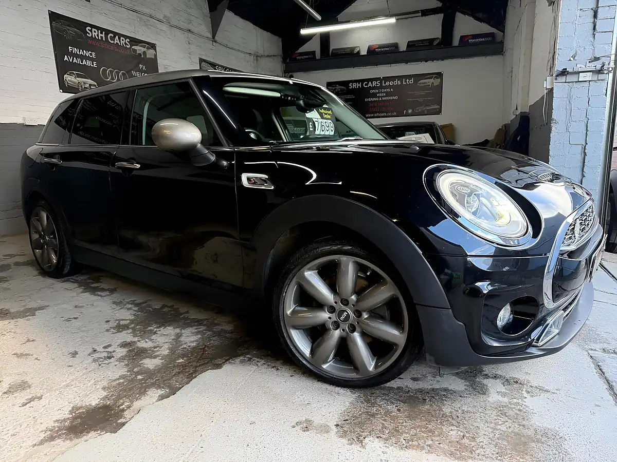 Used 2016 MINI Clubman Cooper Black - Interior and Exterior details 6