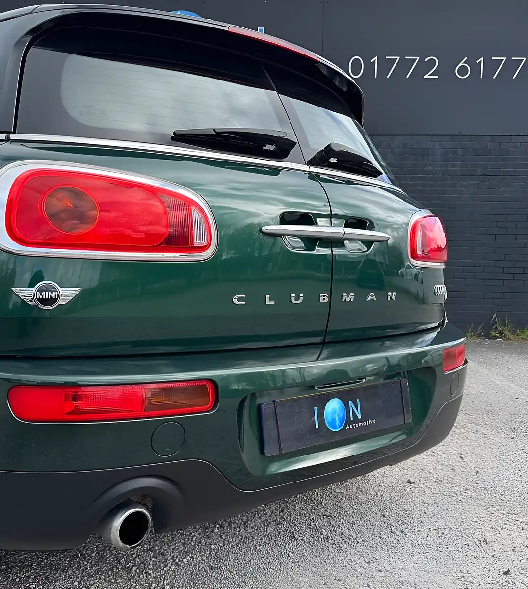 Used 2016 MINI Clubman Cooper British Racing Green - Interior and Exterior details 10