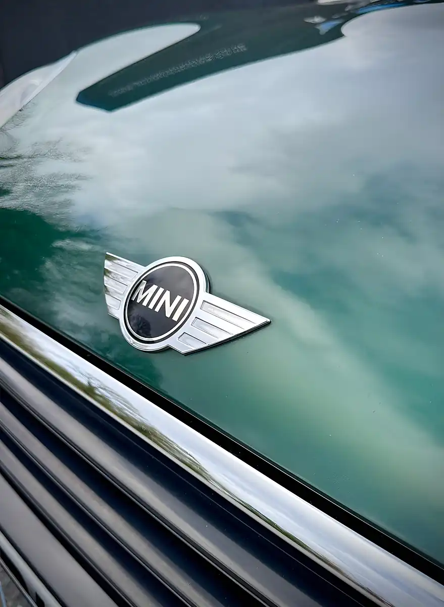 Used 2016 MINI Clubman Cooper British Racing Green - Interior and Exterior details 15