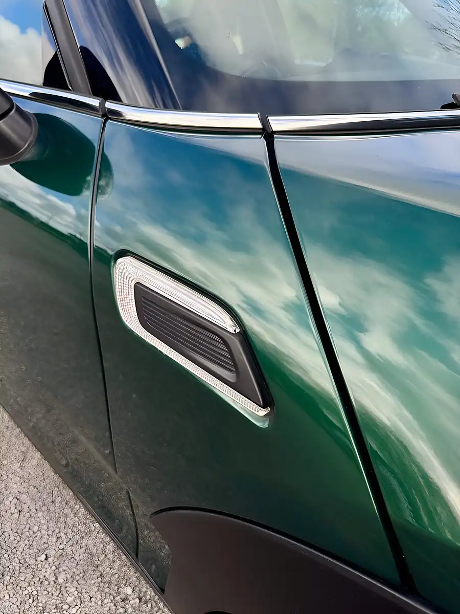 Used 2016 MINI Clubman Cooper British Racing Green - Interior and Exterior details 18